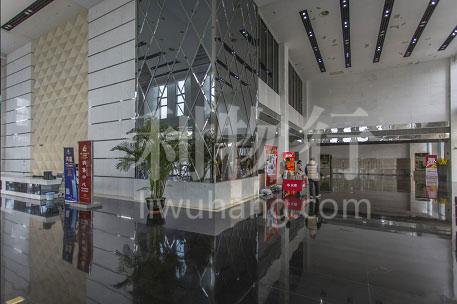 和源·中环企业广场写字楼363m2办公室3.50元/m2/天 中等装修
