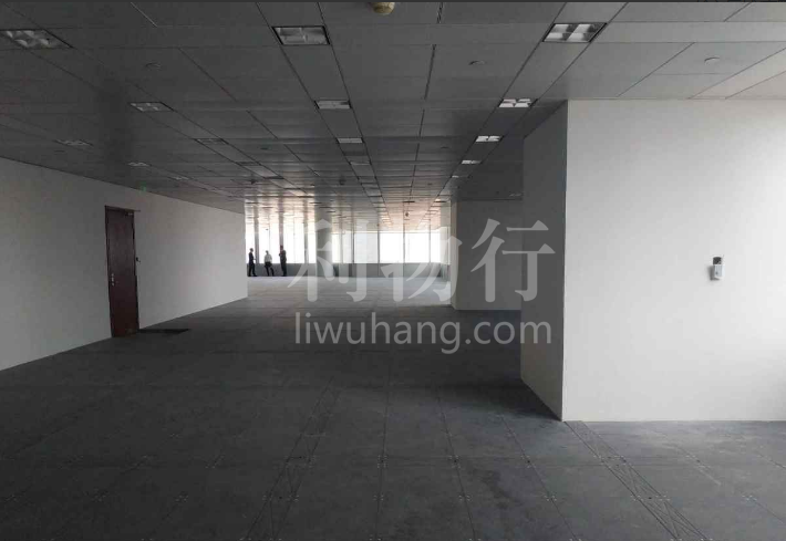 联通国际大厦写字楼610m2办公室3.30元/m2/天 中等装修
