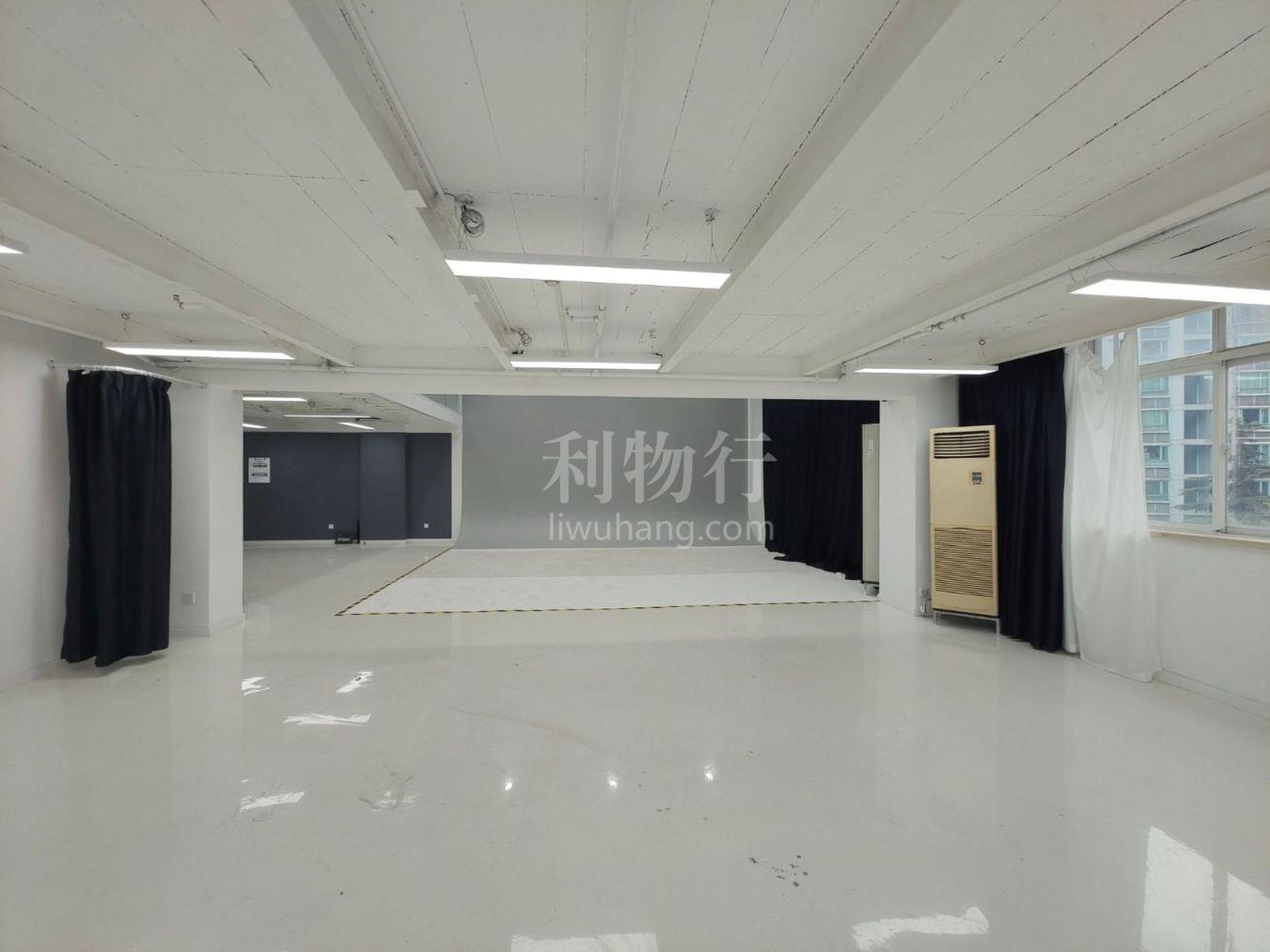 禾森商务中心写字楼102m2办公室3.90元/m2/天 中等装修