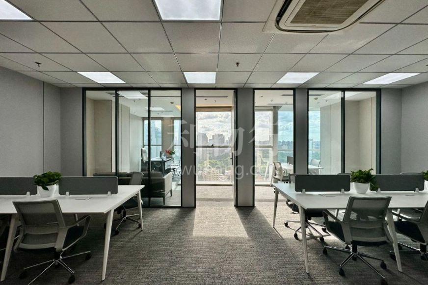 绿地商务大厦写字楼250m2办公室3.50元/m2/天 精装修