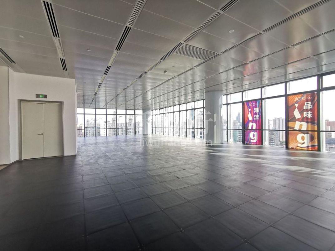 静安国际中心写字楼170m2办公室6.50元/m2/天 中等装修