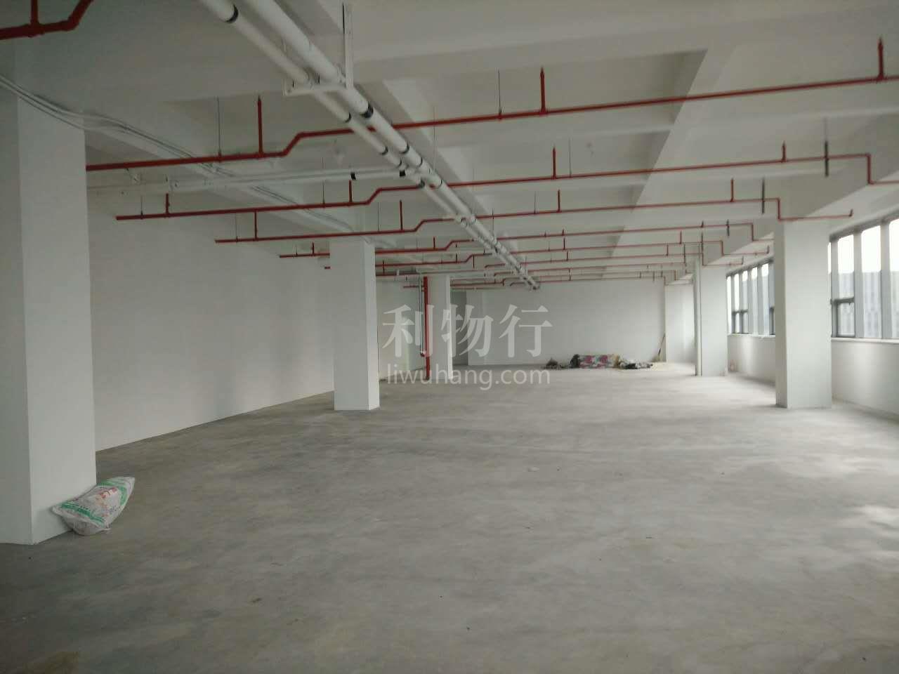 上海普天信息产业园写字楼158m2办公4.50元/m2/天 中等装修