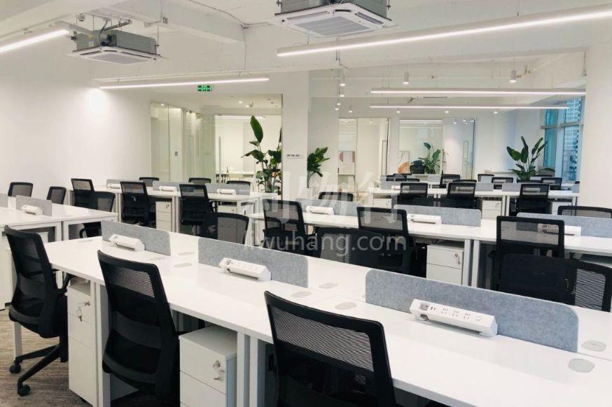 SOHO东海广场办公室 · 700㎡ 南北通透 精装修 带办公家具 户型方正