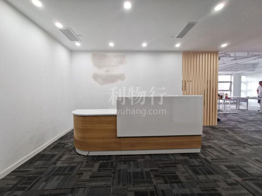 晶品中心写字楼600m2办公室7.50元/m2/天 精装修
