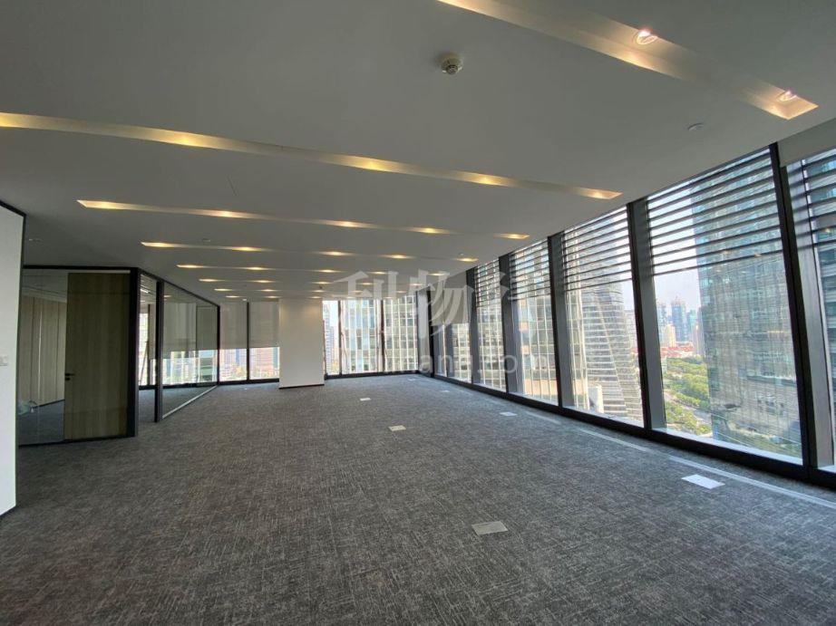 东亚银行金融大厦写字楼330m2办公室8.50元/m2/天 中等装修