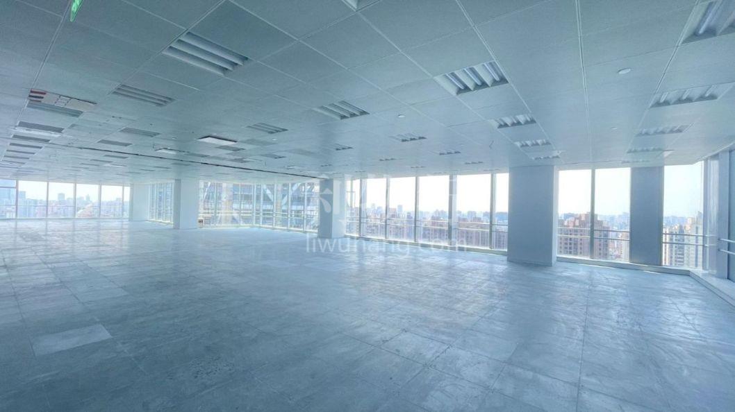 中海国际中心写字楼260m2办公室7.00元/m2/天 中等装修