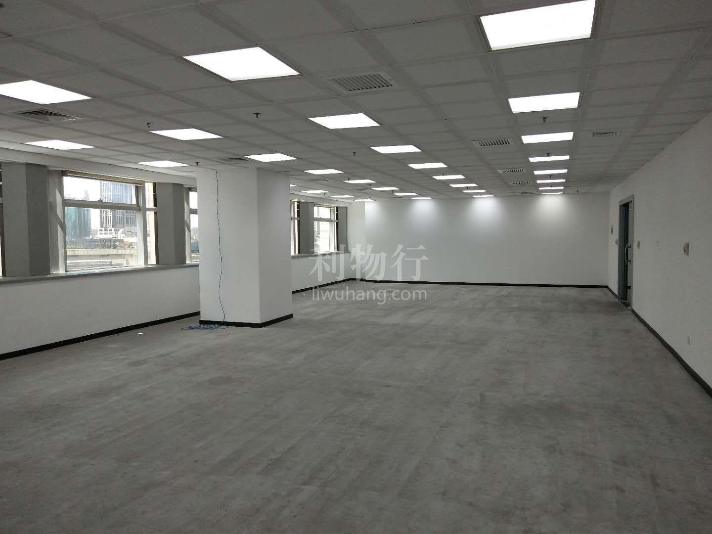 亚龙国际广场写字楼1658m2办公室7.50元/m2/天 中等装修