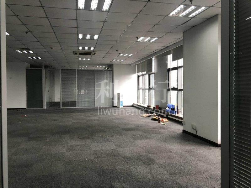 汇鑫国际大厦写字楼700m2办公室4.00元/m2/天 中等装修