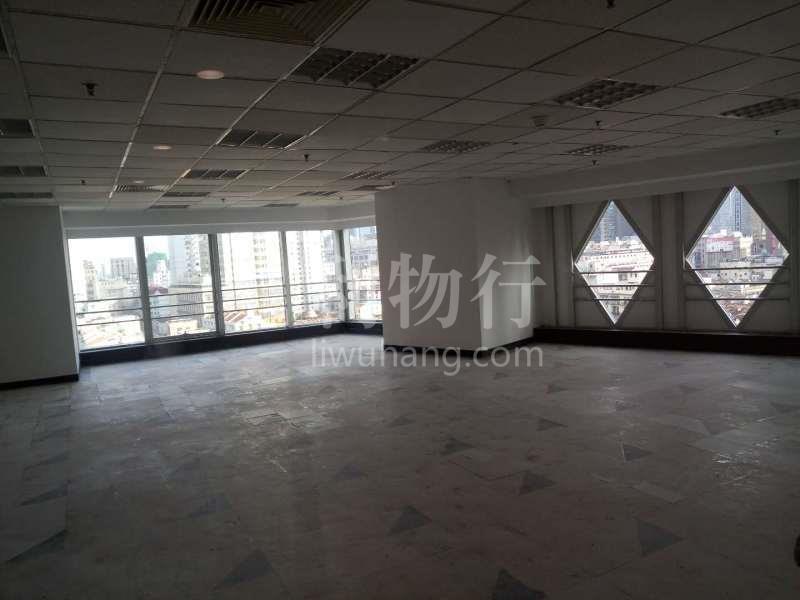 上海科技京城写字楼396m2办公室4.00元/m2/天 中等装修