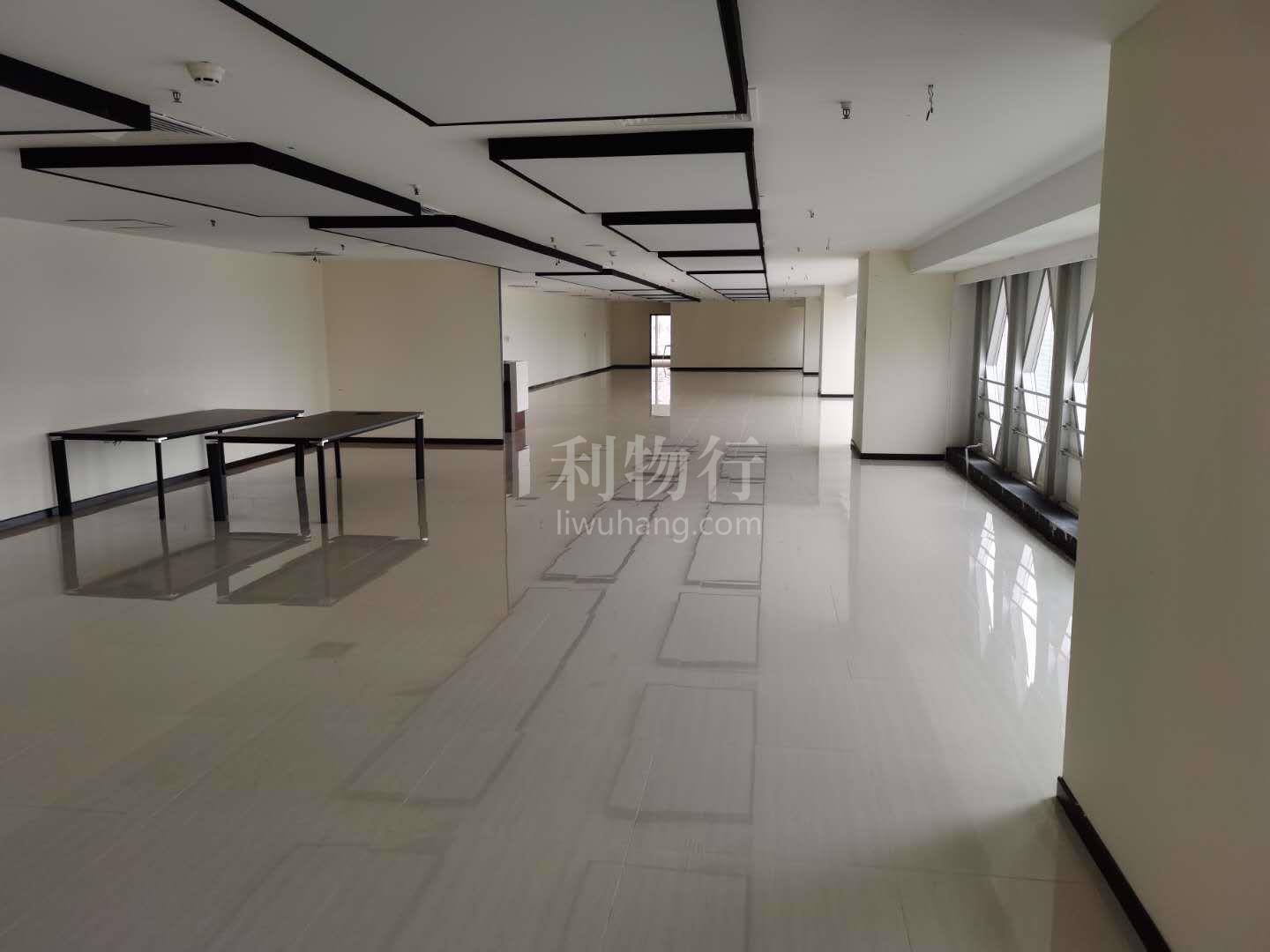 上海科技京城写字楼327m2办公室3.80元/m2/天 中等装修