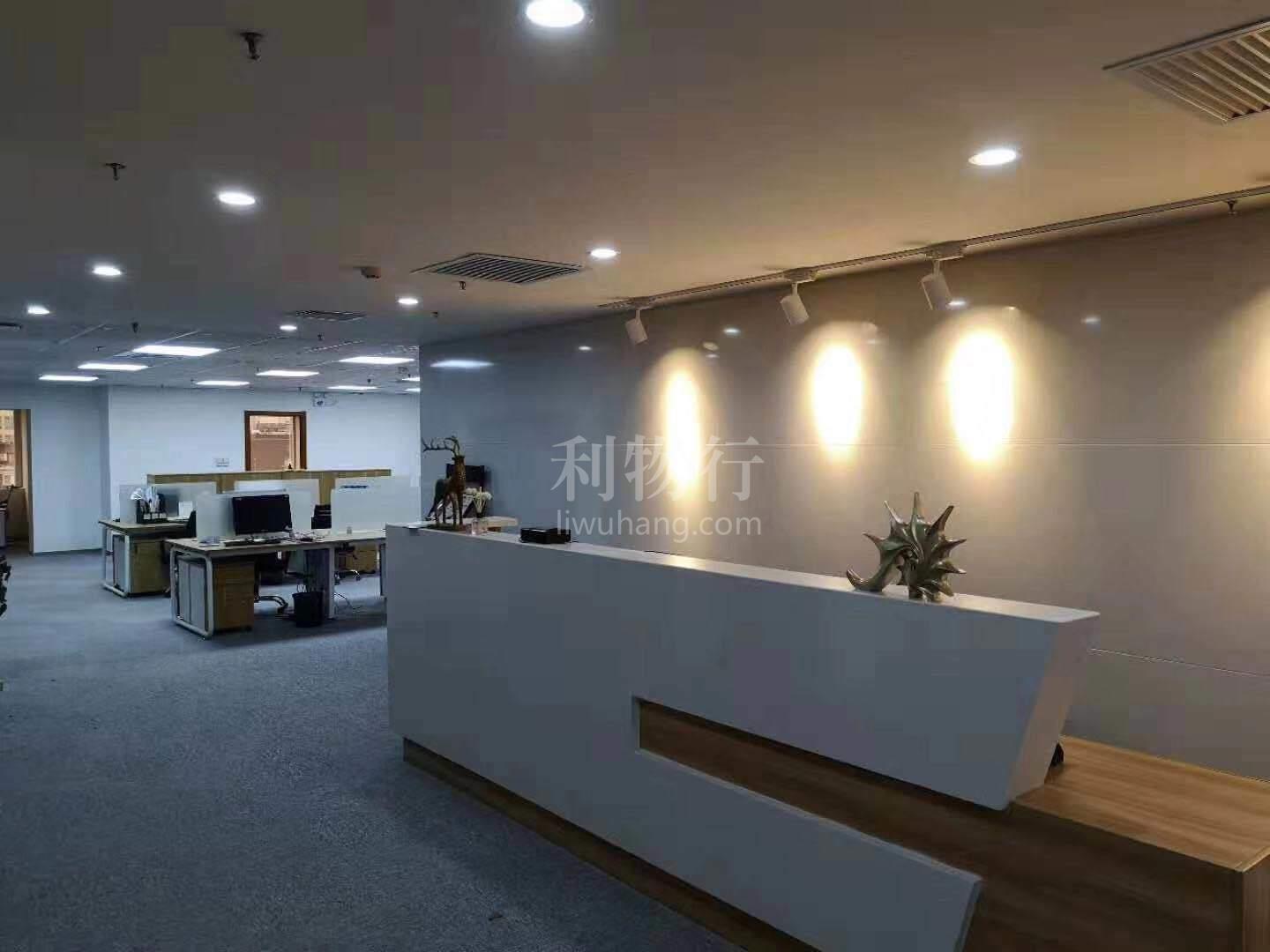 港泰广场写字楼500m2办公室4.00元/m2/天 带办公家具