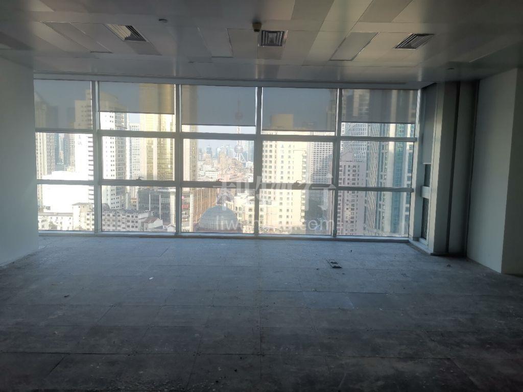 海通证券大厦写字楼98m2办公室4.50元/m2/天 中等装修