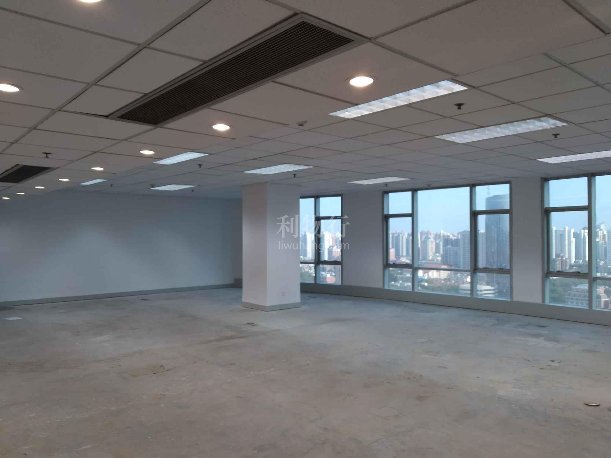 久事复兴大厦写字楼246m2办公室5.50元/m2/天 简单装修