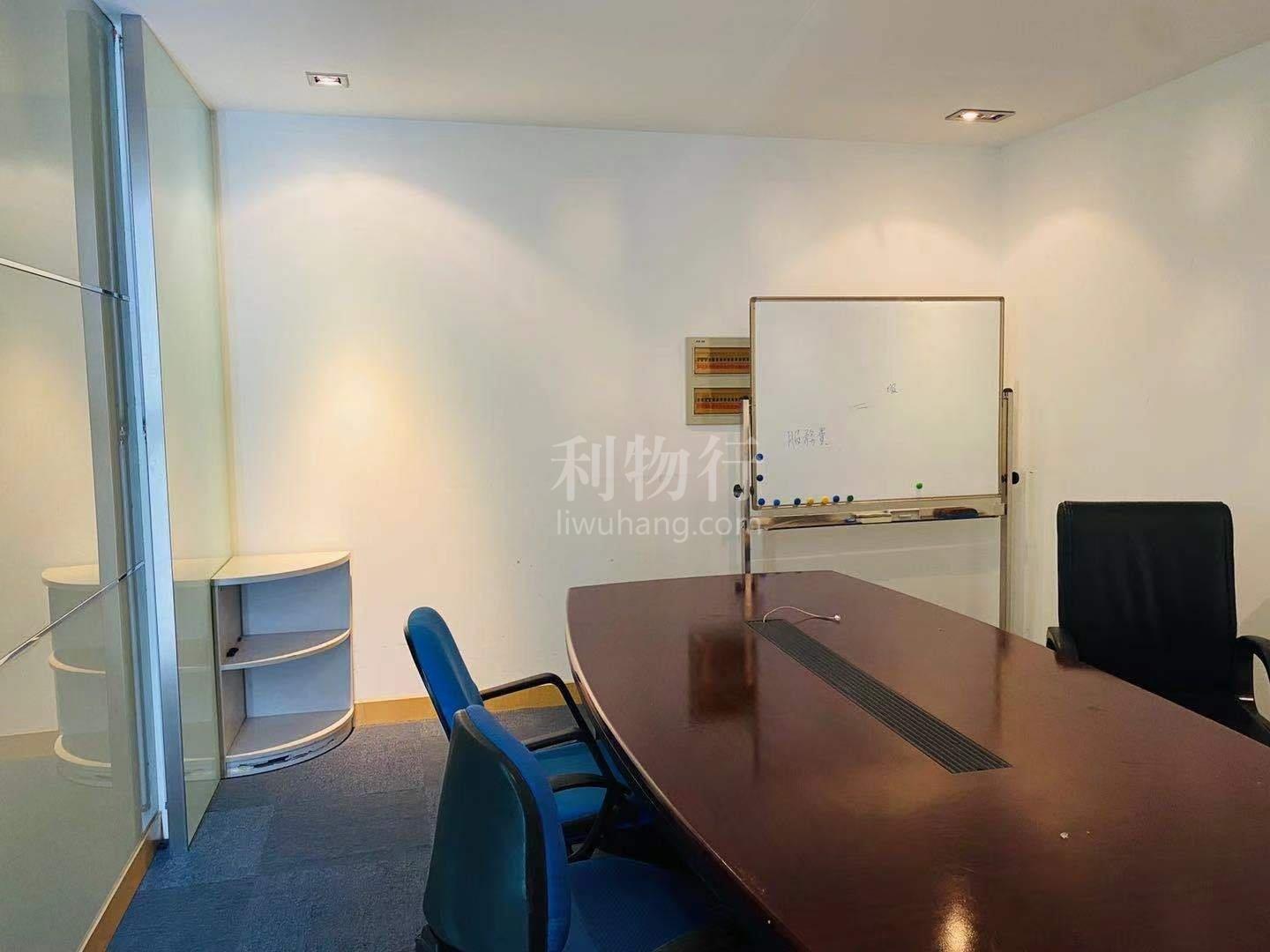 二百永新大厦写字楼145m2办公室5.00元/m2/天 精装修