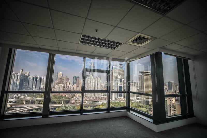 博银国际大厦写字楼271m2办公室7.50元/m2/天 中等装修