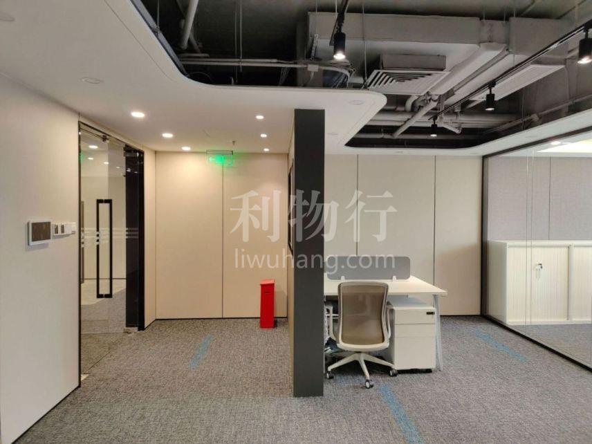 香港新世界大厦写字楼160m2办公室8.00元/m2/天 精装修