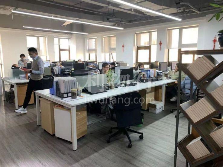 港陆黄浦中心写字楼860m2办公室4.50元/m2/天 中等装修