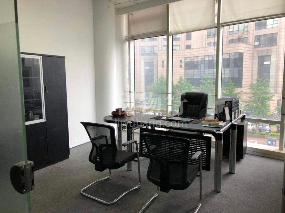 光启园写字楼210m2办公室4.00元/m2/天 精装带家具