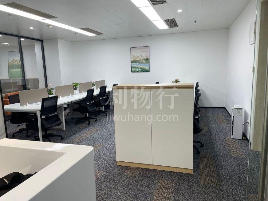 绿地汇中心写字楼200m2办公室4.50元/m2/天 精装修