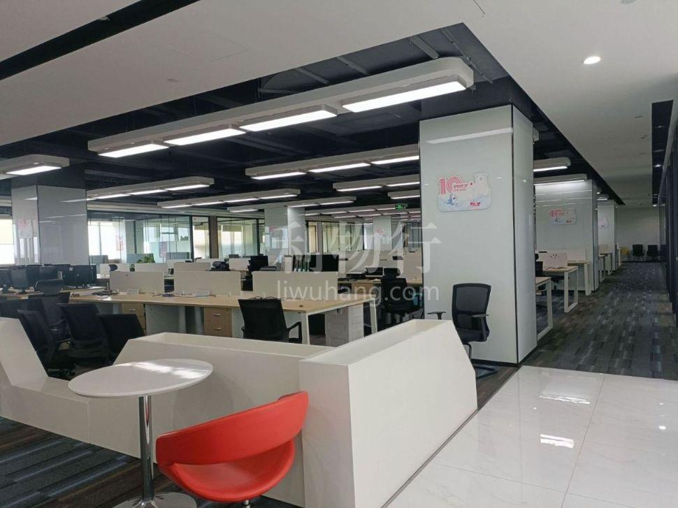 漕河泾软件大厦写字楼1250m2办公室3.30元/m2/天 中等装修