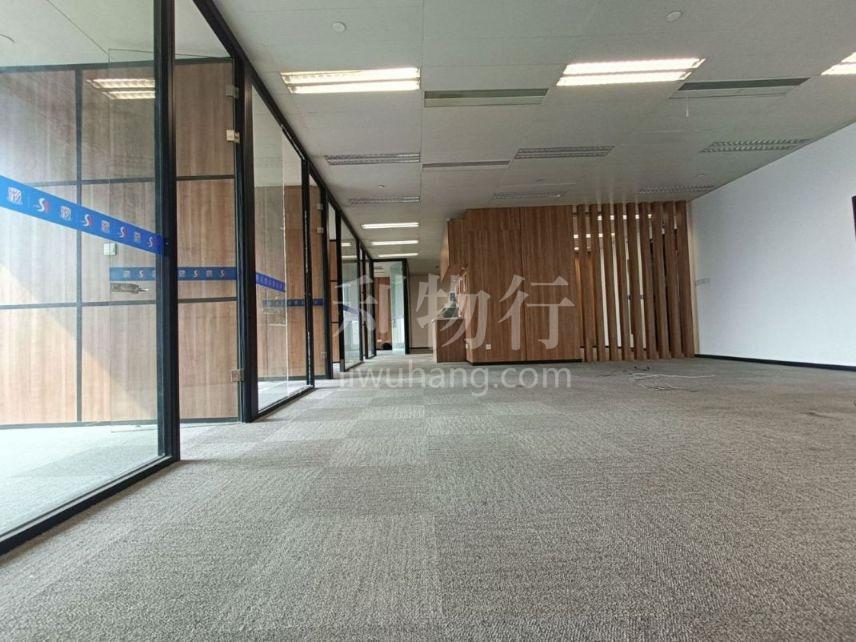 上海绿地中心写字楼278m2办公室5.50元/m2/天 中等装修