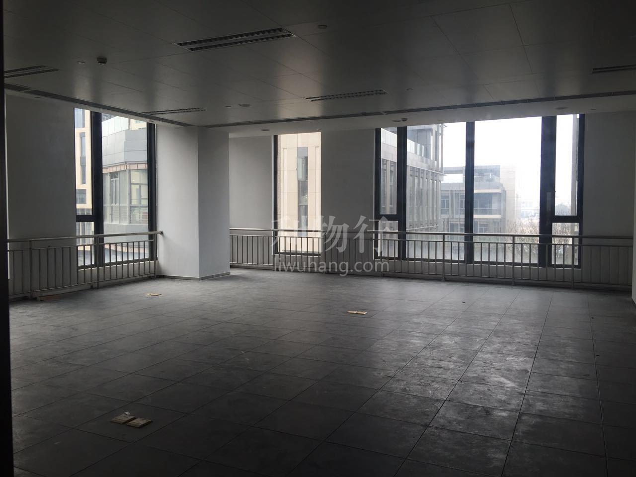 城开国际大厦写字楼455m2办公室5.00元/m2/天 简单装修