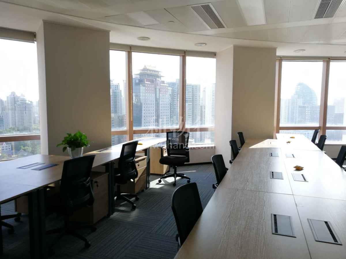 港汇中心写字楼170m2办公室7.50元/m2/天 精装修
