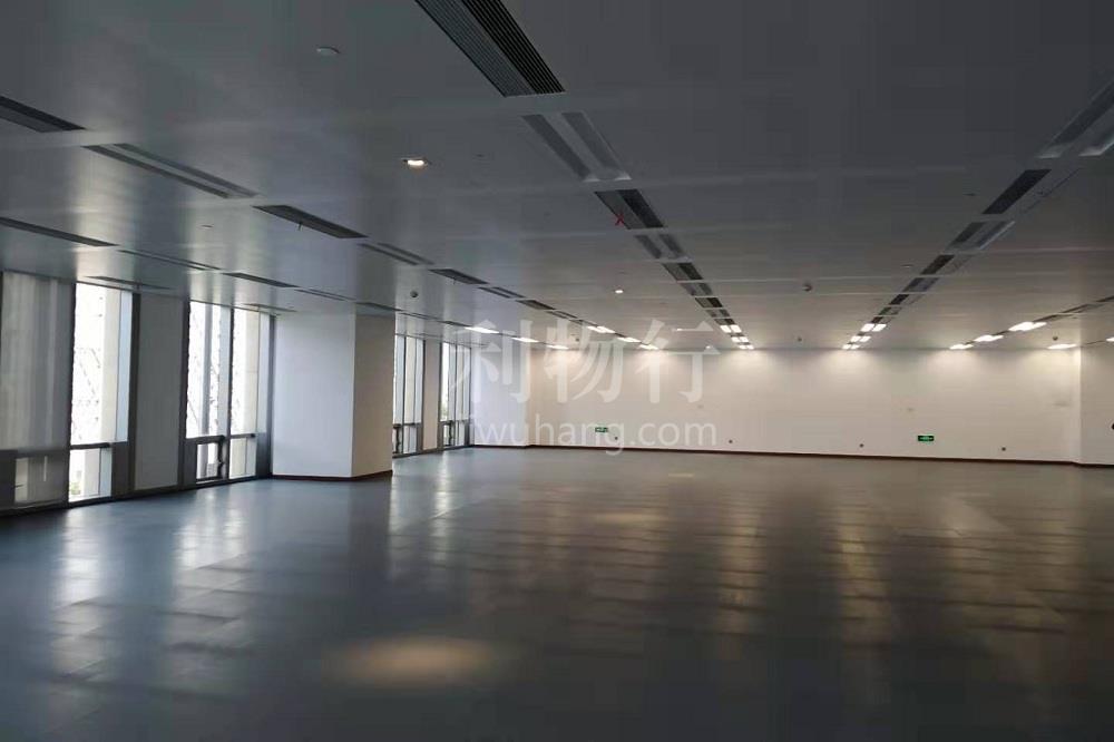 金桥万创中心写字楼645m2办公室3.50元/m2/天 中等装修