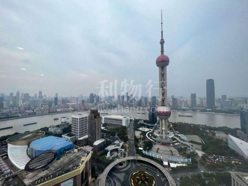 上海国金中心写字楼145m2办公室15.00元/m2/天 中等装修
