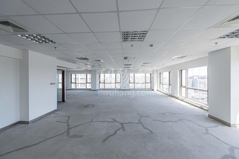 国际航运金融大厦写字楼740m2办公室6.00元/m2/天 中等装修