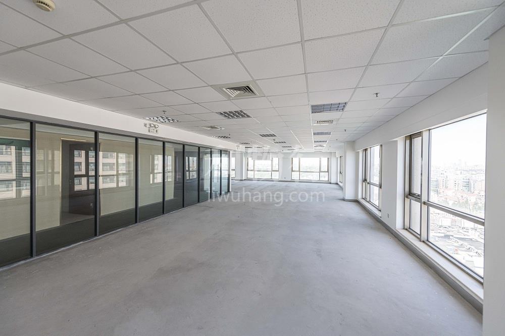 国际航运金融大厦写字楼558m2办公室6.00元/m2/天 中等装修