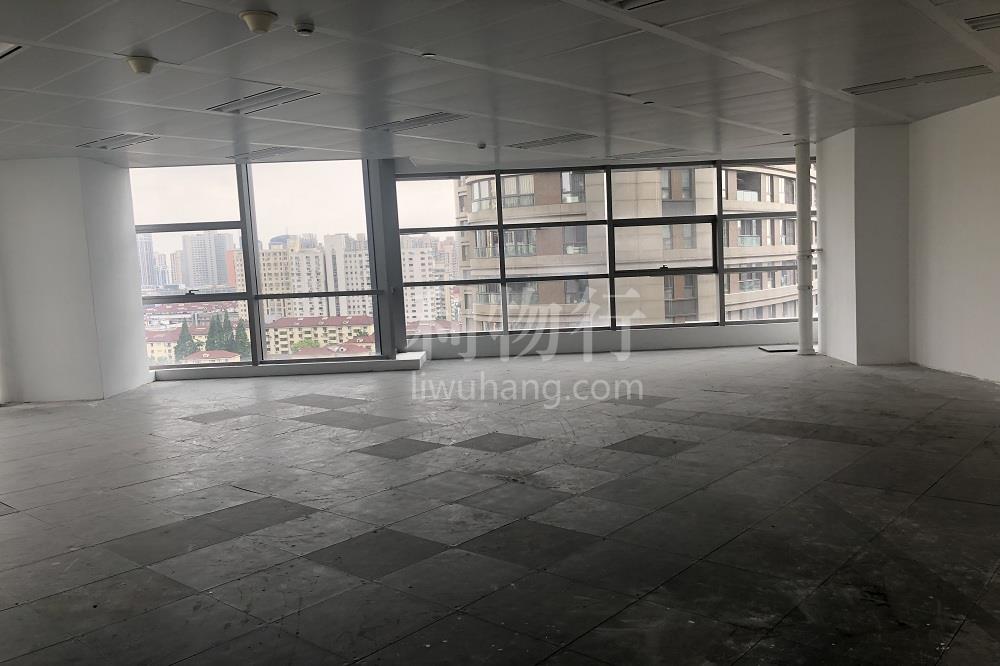 陆家嘴金融广场写字楼615m2办公室8.00元/m2/天 简单装修